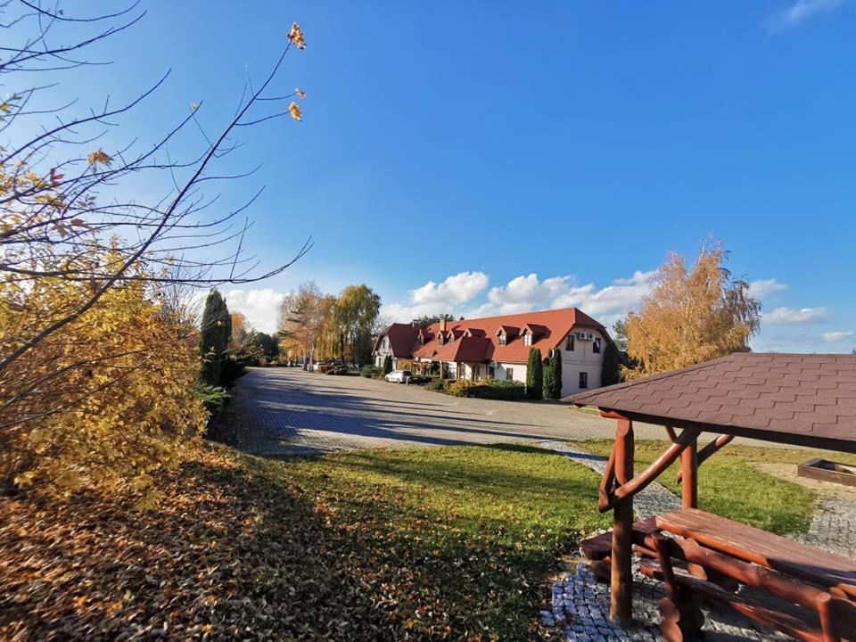 Dobry Klimat Uniejow Dış mekan fotoğraf